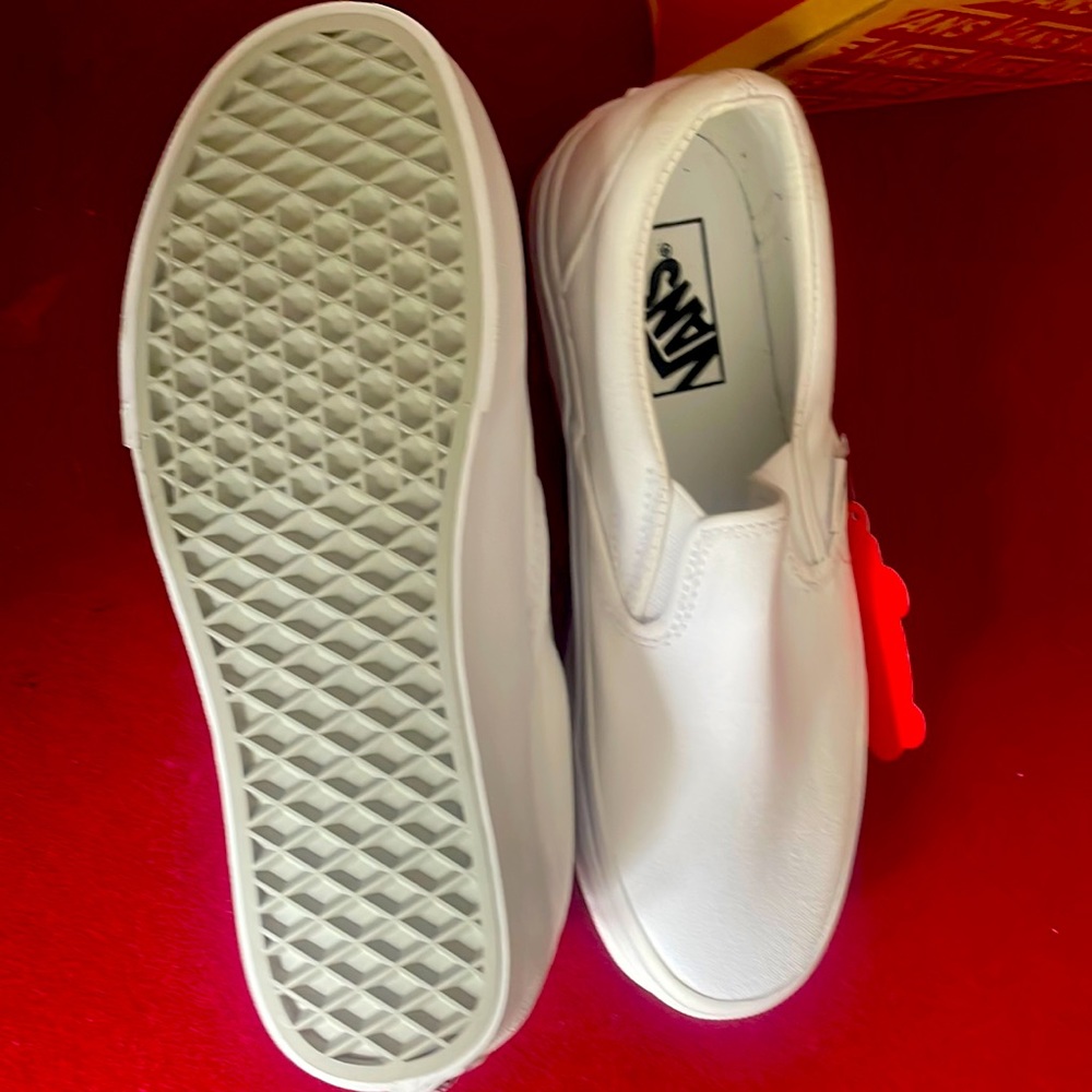 Vans shoes classic slip on
